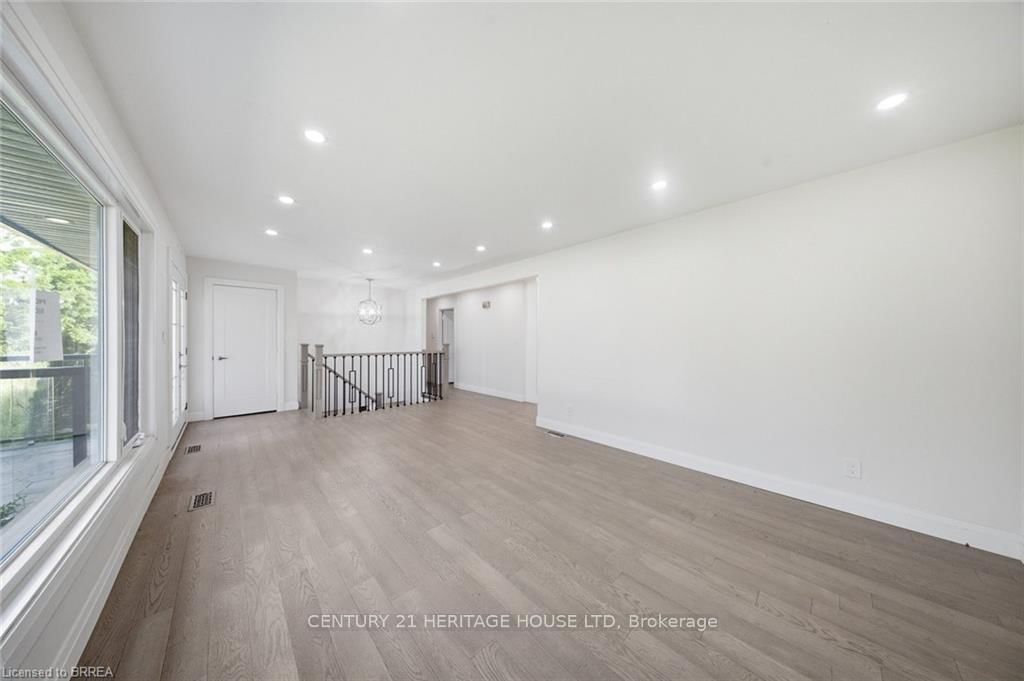 360 Bishopsgate Road • Brant, ON photo 8