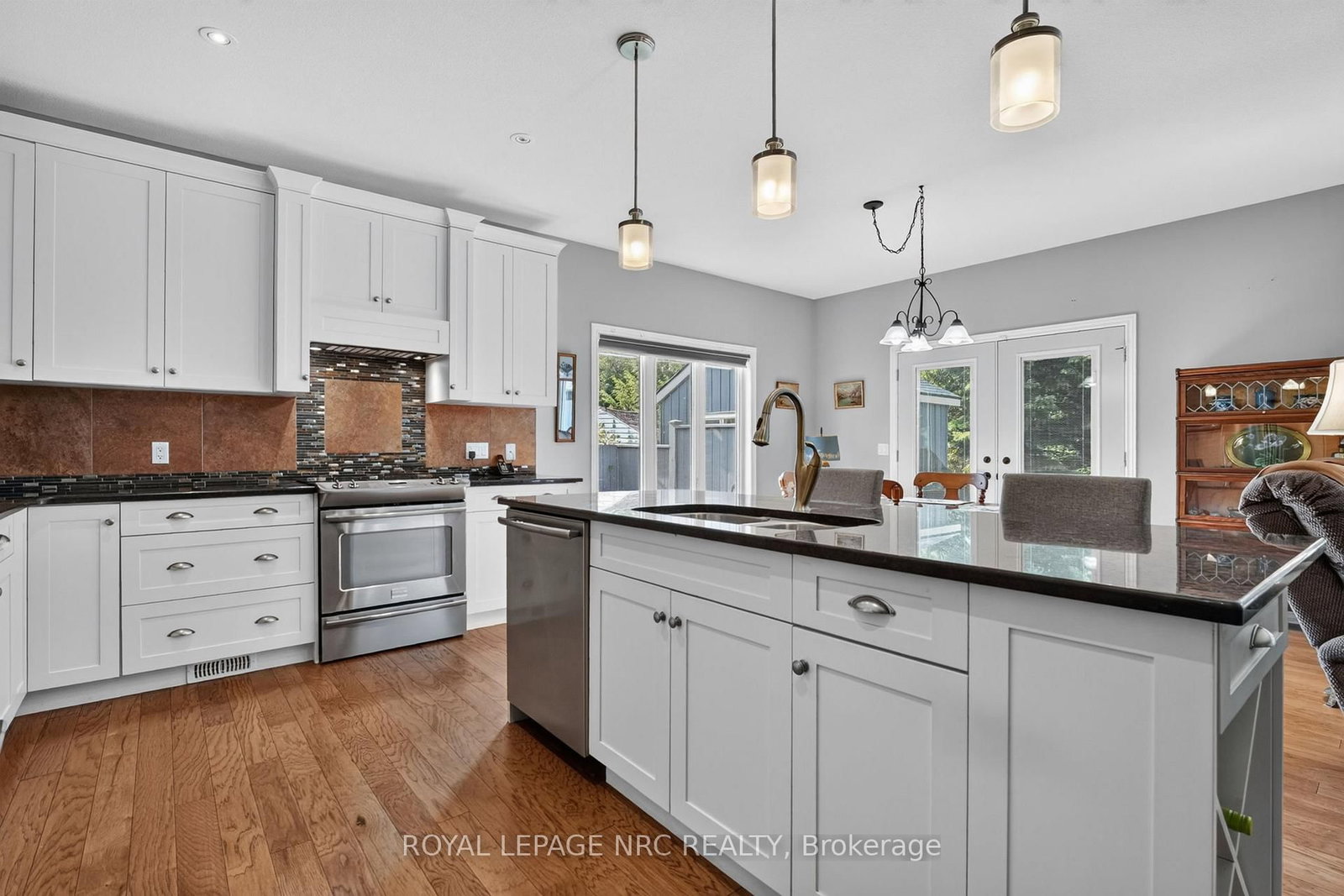 3307 RISELAY Avenue • Fort Erie, ON photo 12