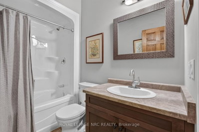 3307 RISELAY Avenue • Fort Erie, ON photo 8