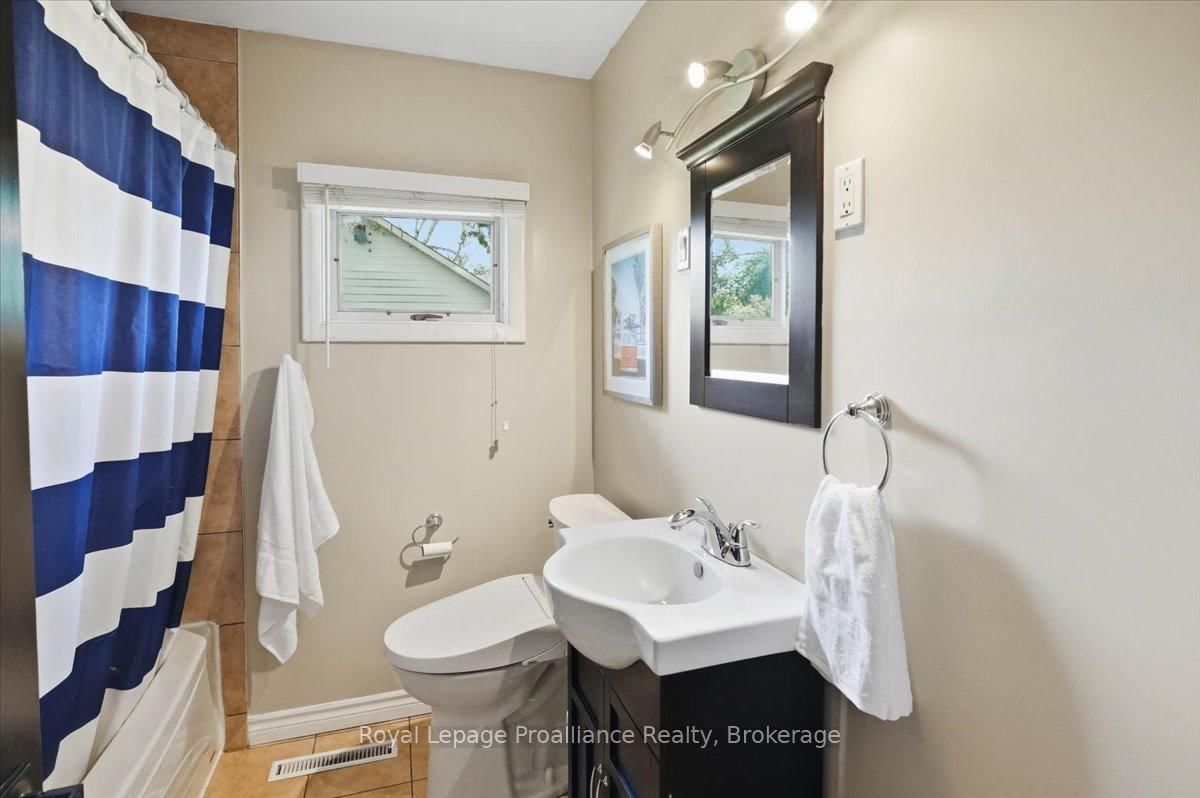 3798 Highway 37 • Belleville, ON photo 14