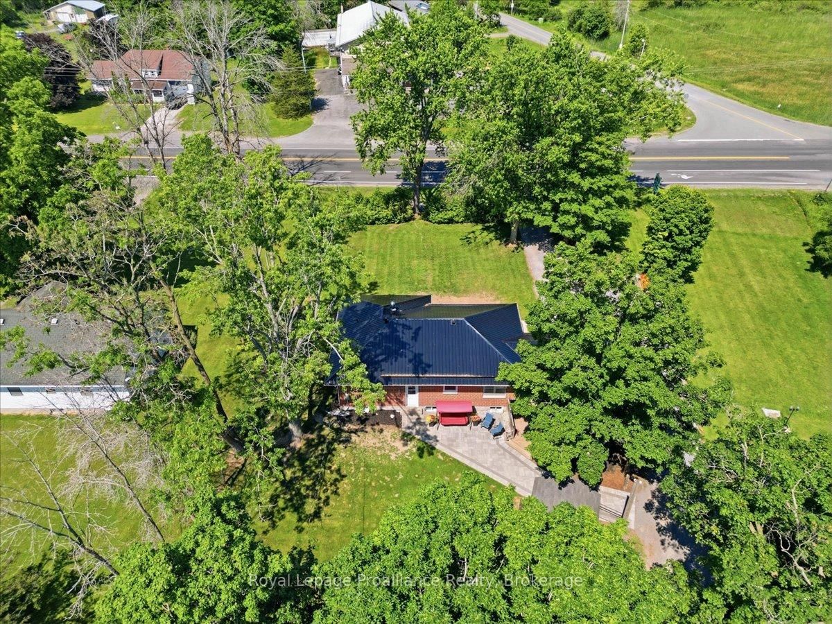 3798 Highway 37 • Belleville, ON photo 37