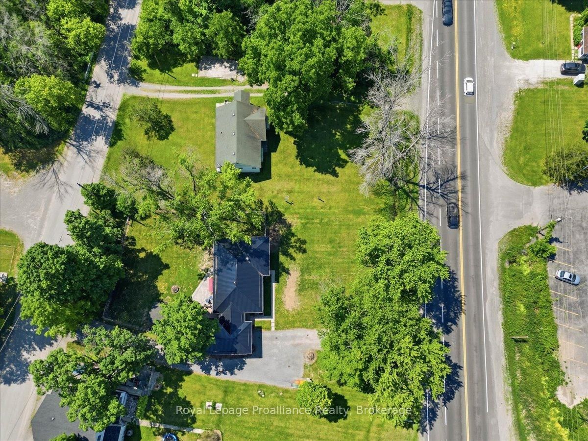 3798 Highway 37 • Belleville, ON photo 41