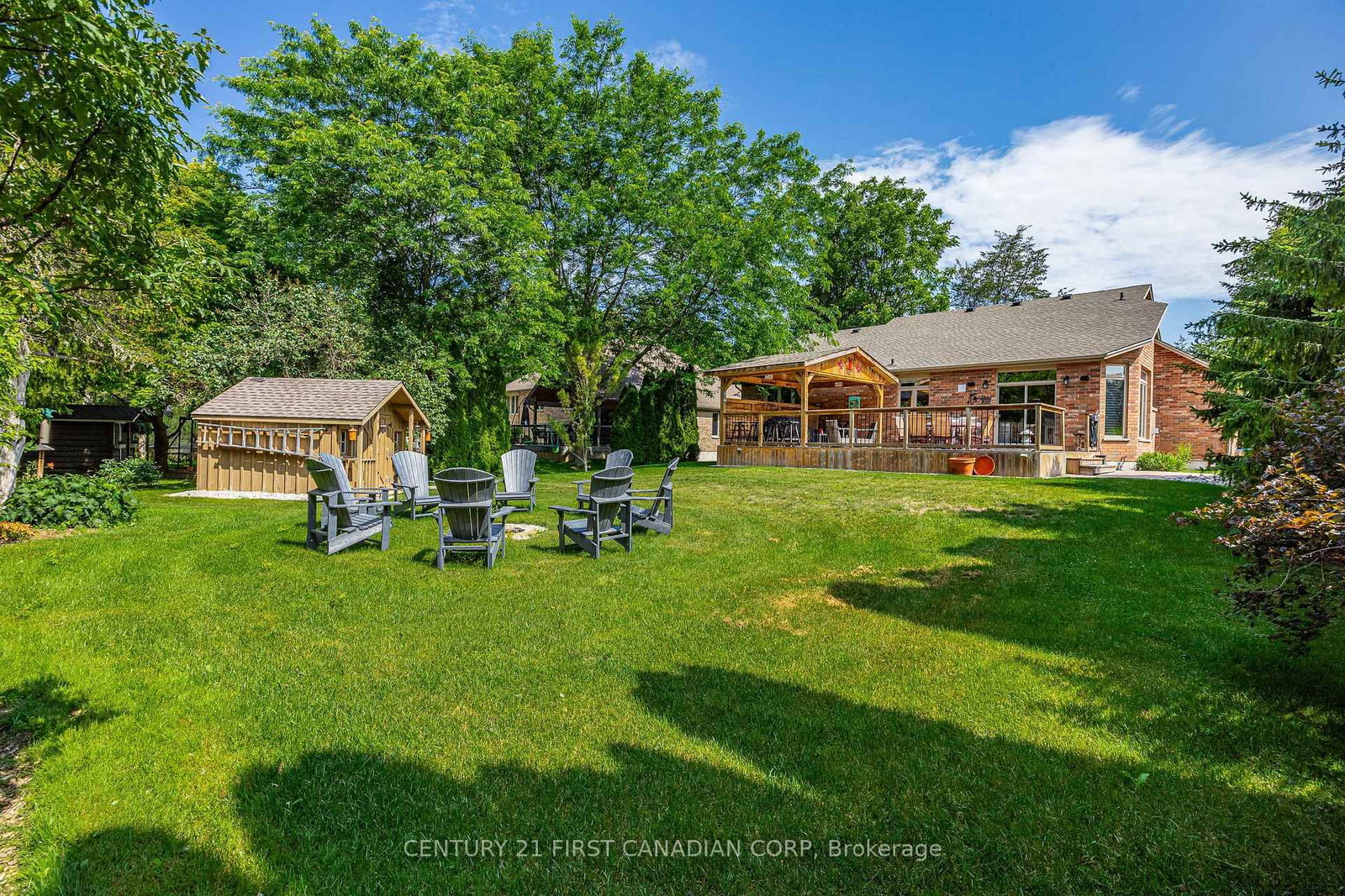 10159 Meadowlily Crescent • Lambton Shores, ON photo 10