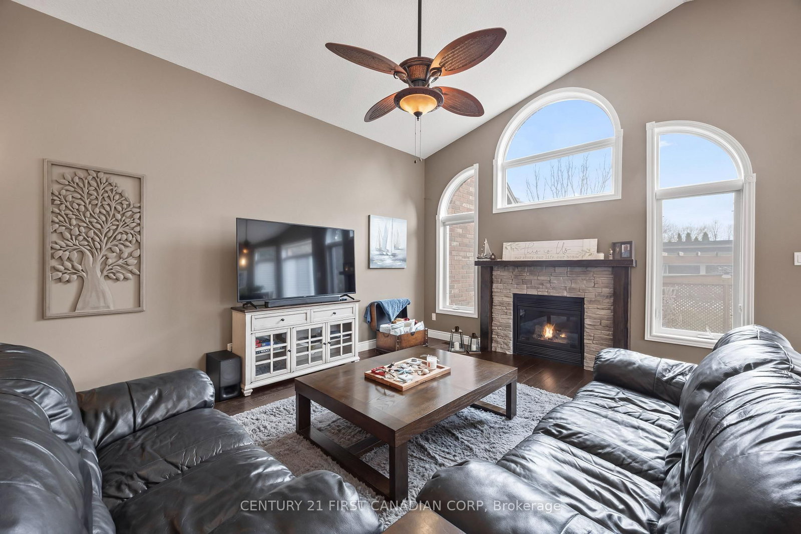 10159 Meadowlily Crescent • Lambton Shores, ON photo 17