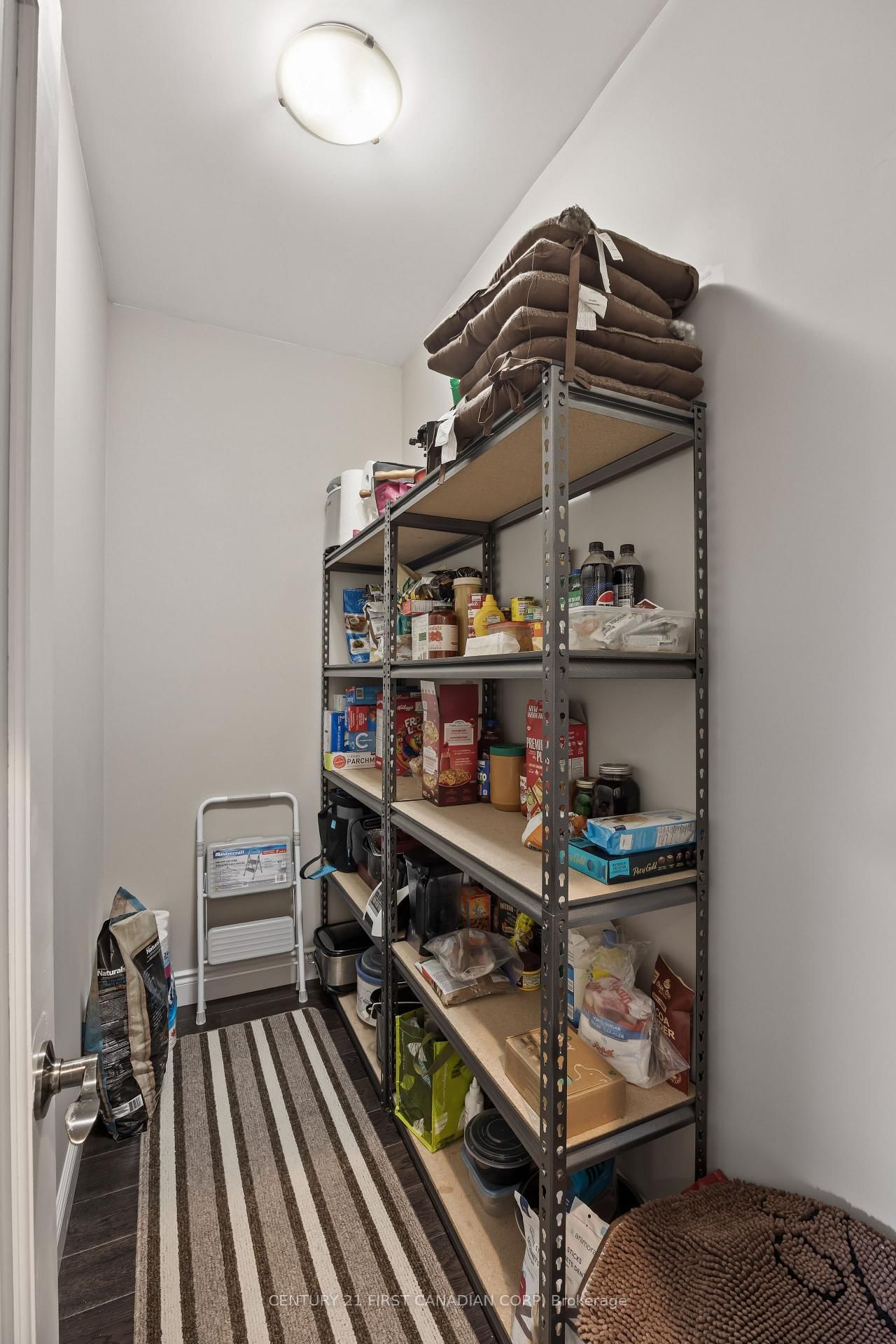 10159 Meadowlily Crescent • Lambton Shores, ON photo 27