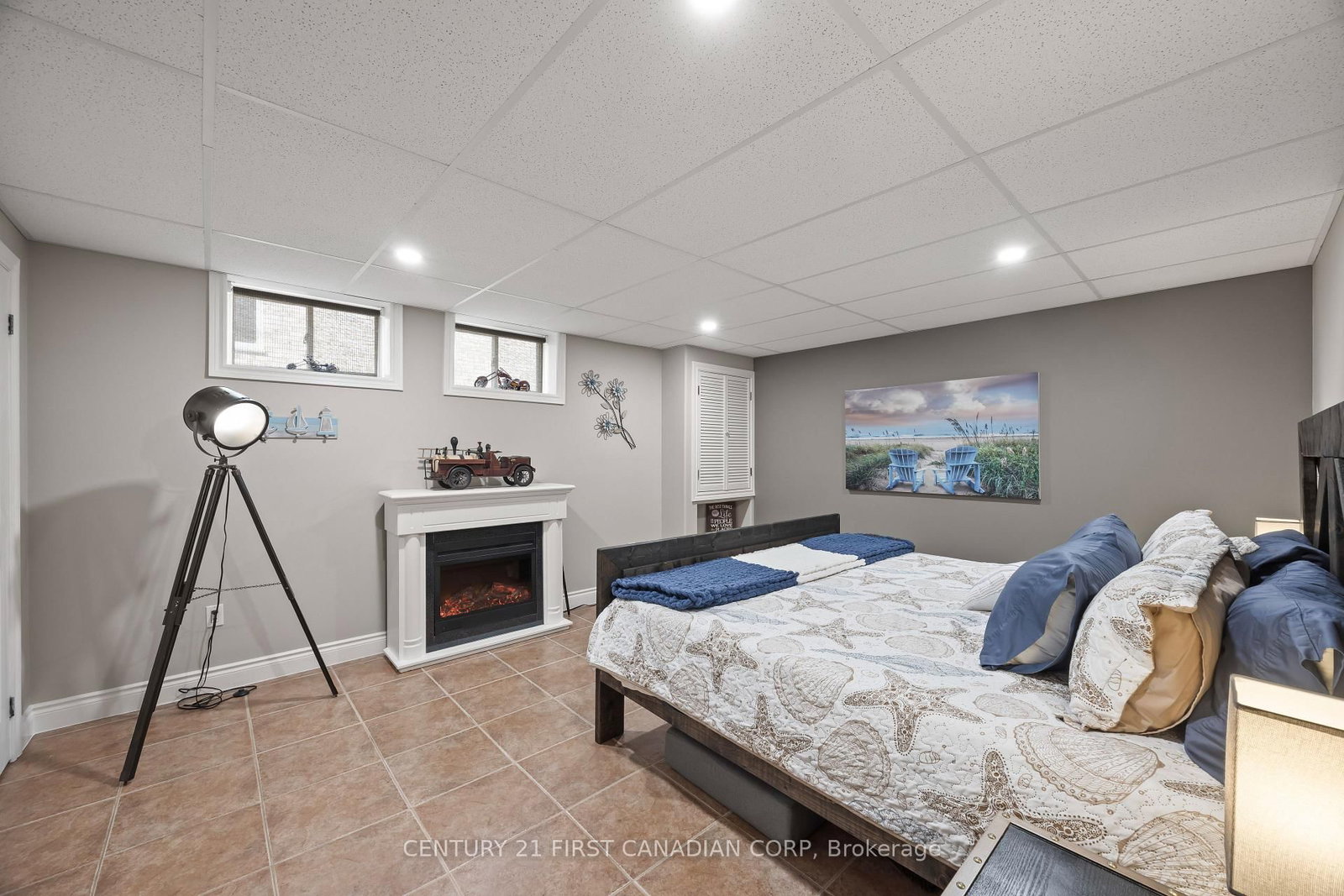 10159 Meadowlily Crescent • Lambton Shores, ON photo 39