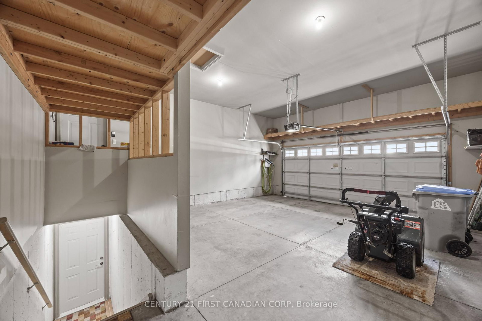10159 Meadowlily Crescent • Lambton Shores, ON photo 43