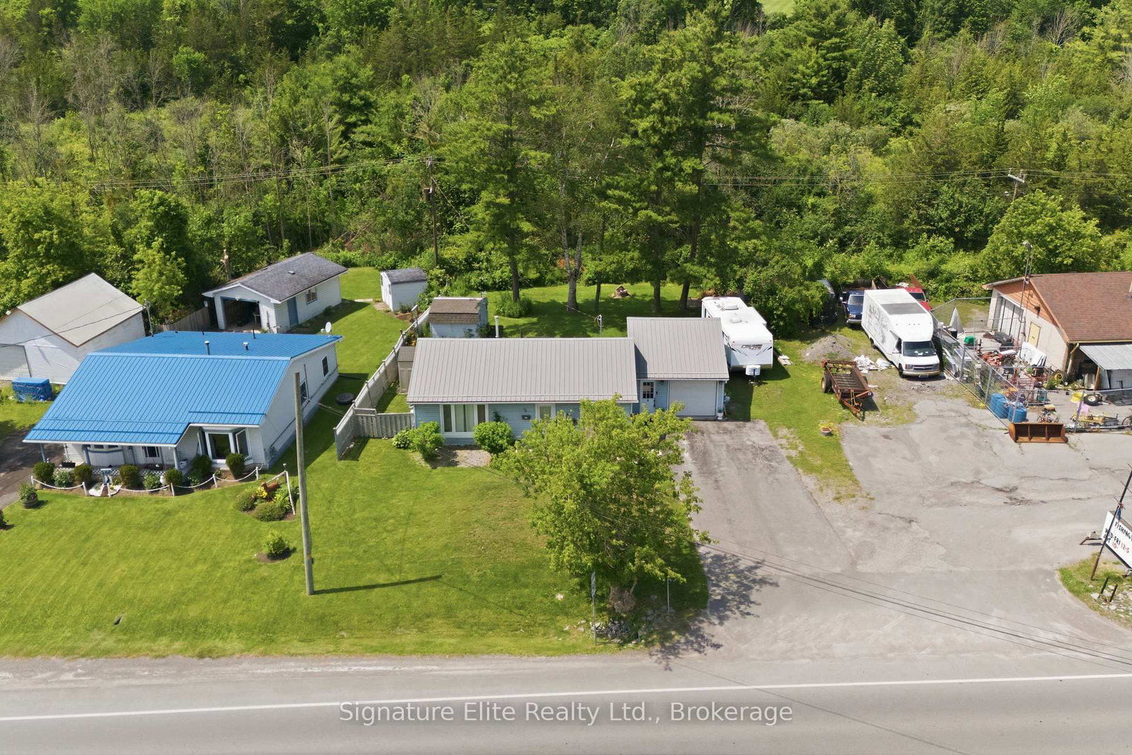 74 Highway 33 • Quinte West, ON photo 36