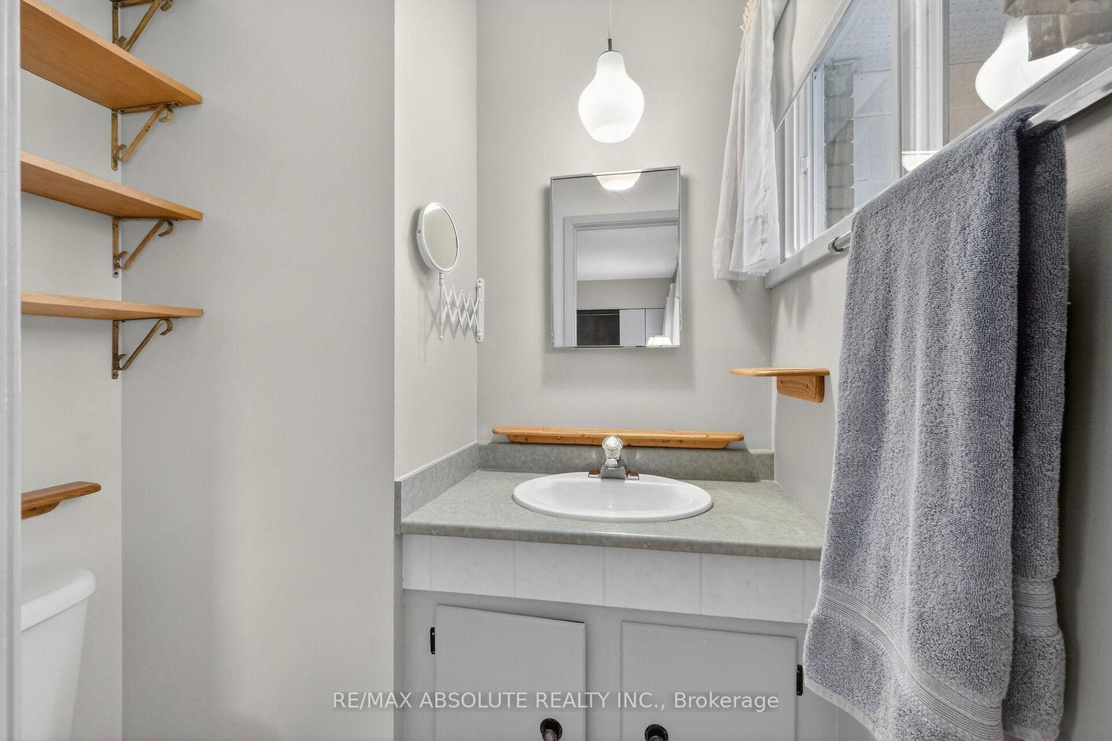59 Evergreen Drive • Ottawa, ON photo 28