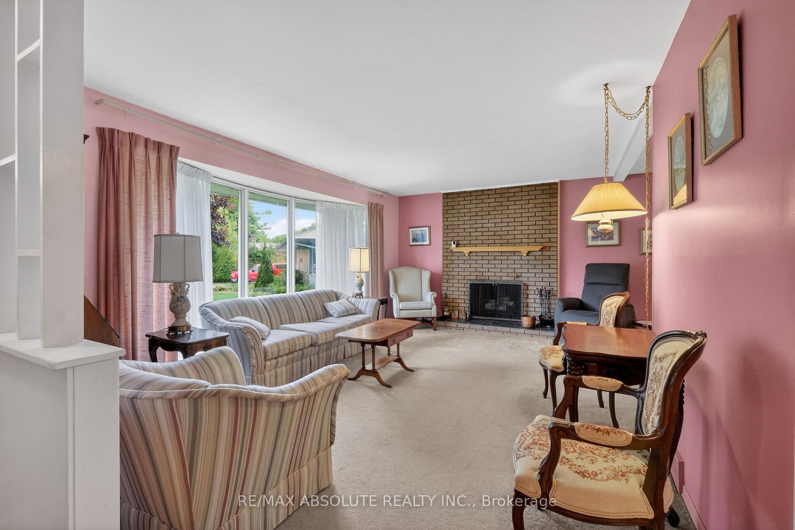 59 Evergreen Drive • Ottawa, ON photo 6