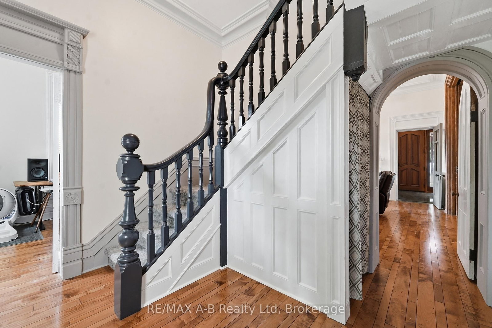 84 Church Street N • St. Marys, ON photo 17