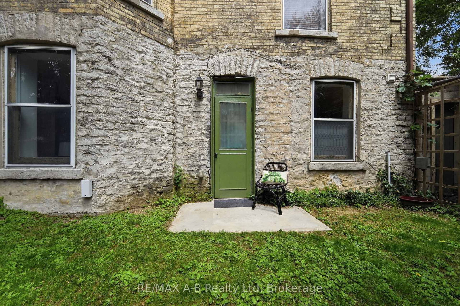 84 Church Street N • St. Marys, ON photo 29