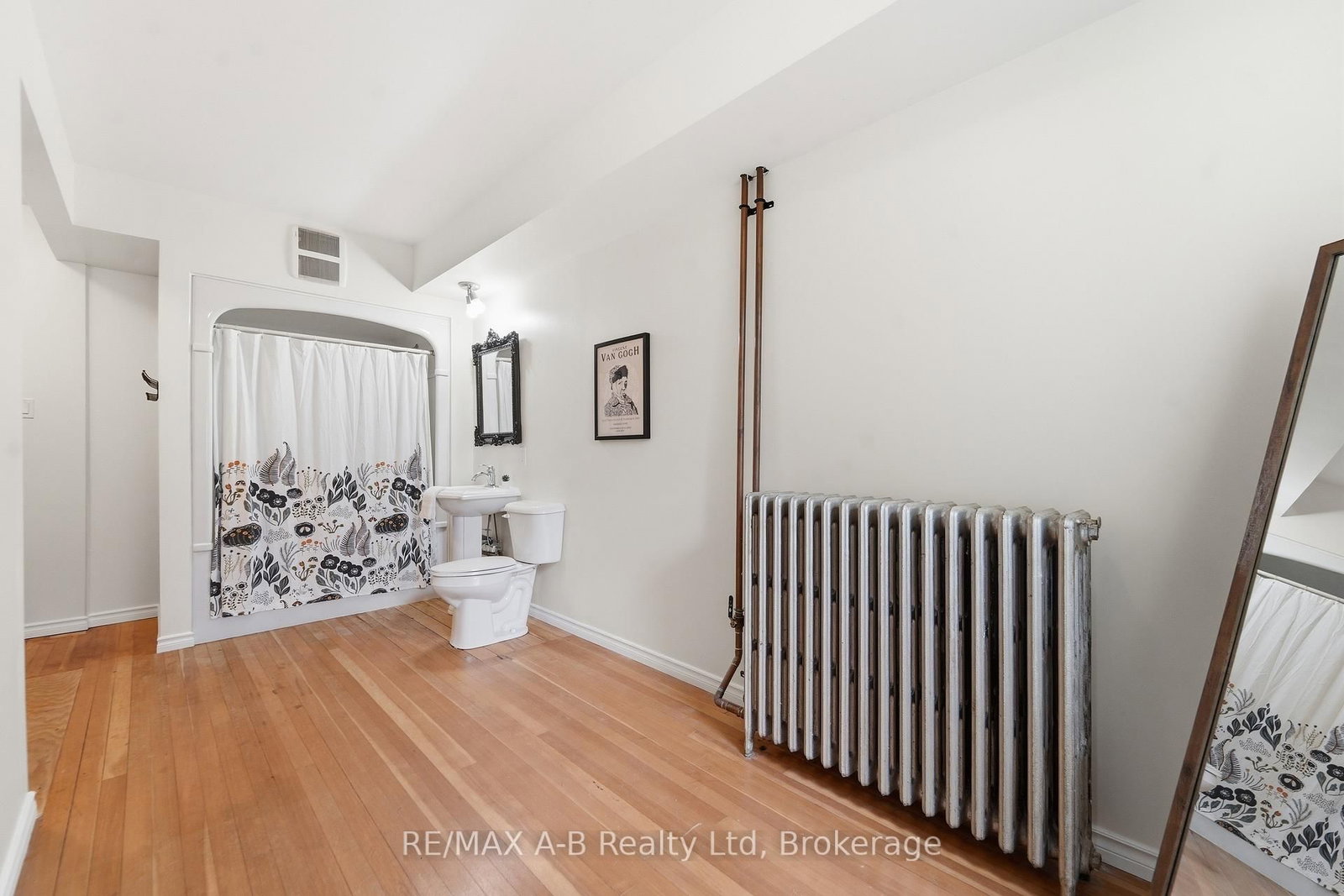 84 Church Street N • St. Marys, ON photo 39