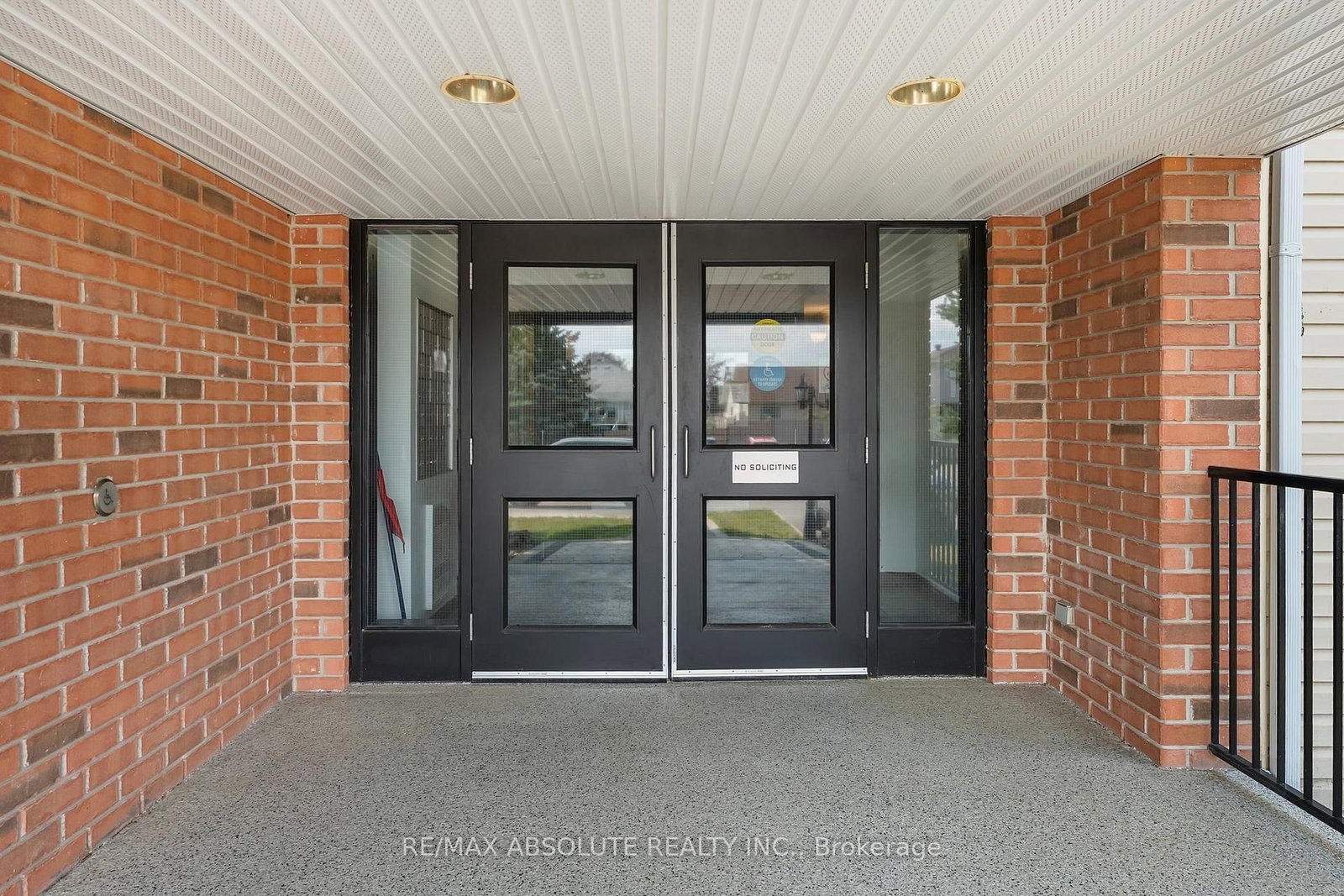 16 Sheffield Street • #107 • Arnprior, ON photo 2