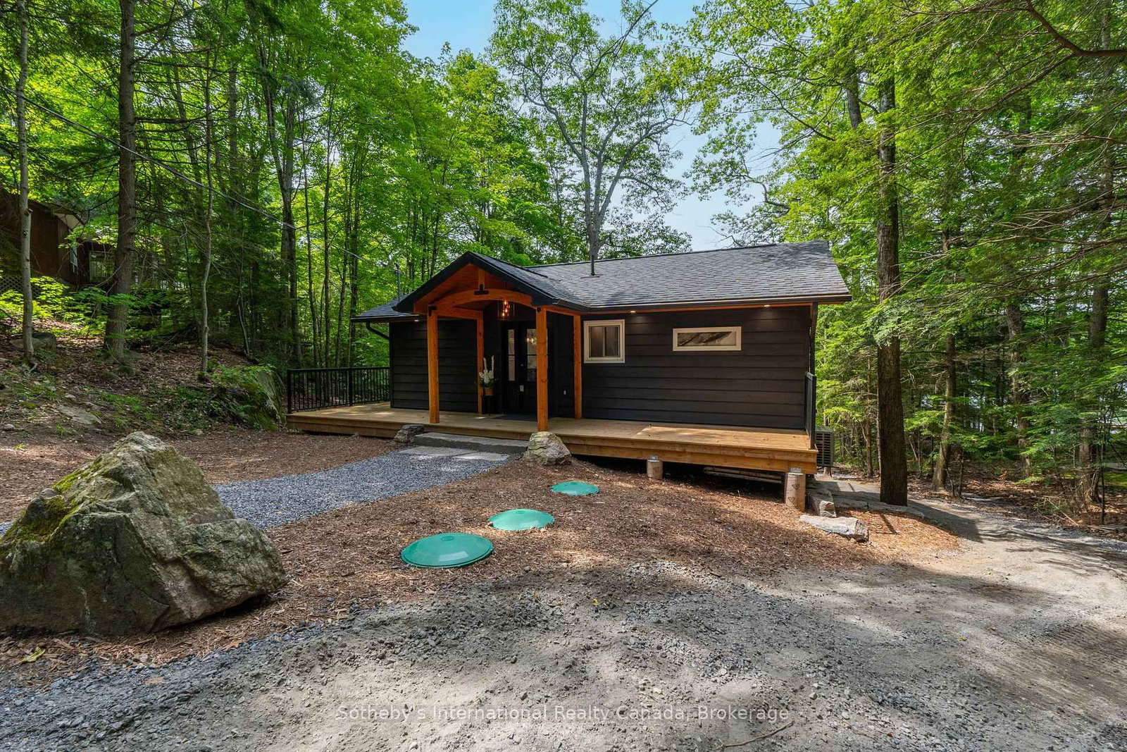 1023 Strachan Point Road • Muskoka Lakes, ON photo 8