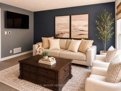 789 Fieldgate Circle • London East, ON photo 2