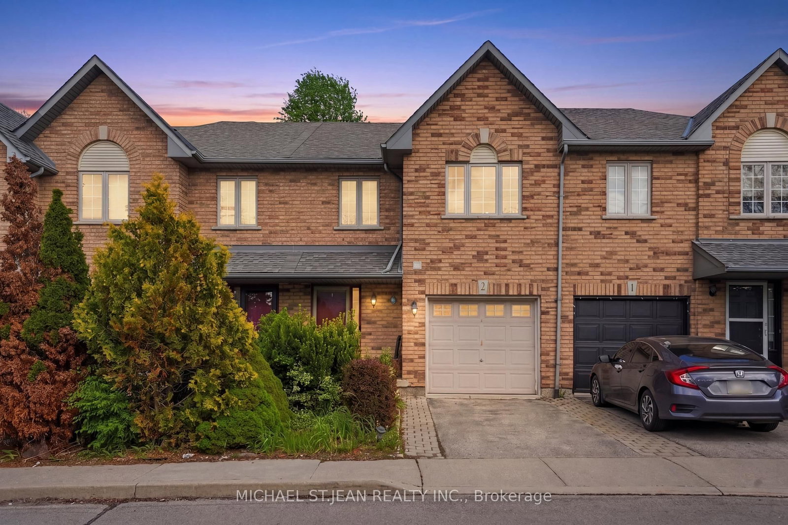 Townhouse for sale at 2-565 Rymal Road, Hamilton, Ontario, L8W 3Y2 - Butler - MLS: X13507732