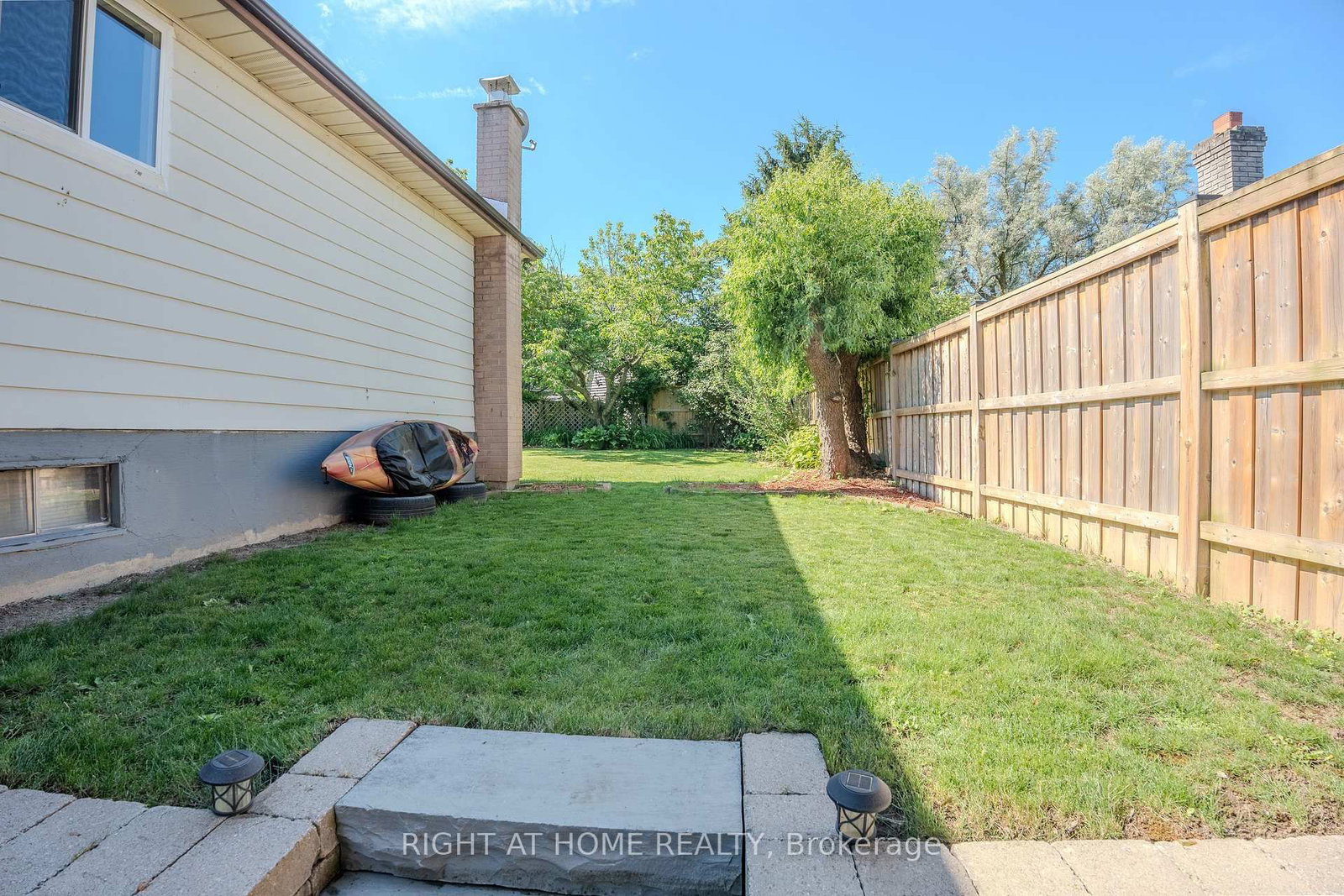 80 Chilton Drive • Hamilton, ON photo 37