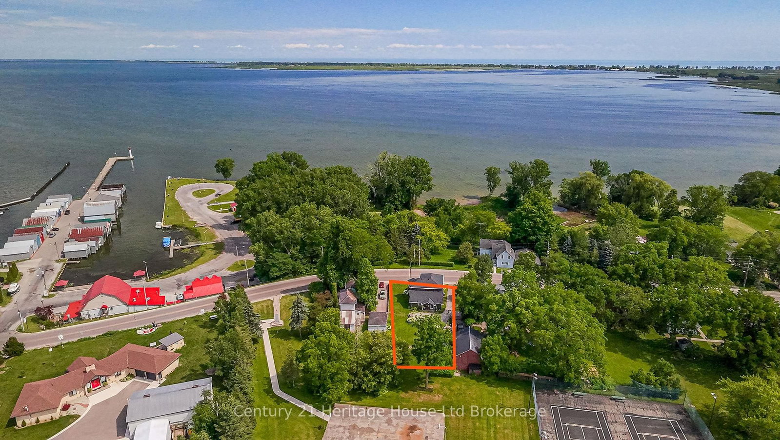 22 Front Road • Norfolk, ON photo 4