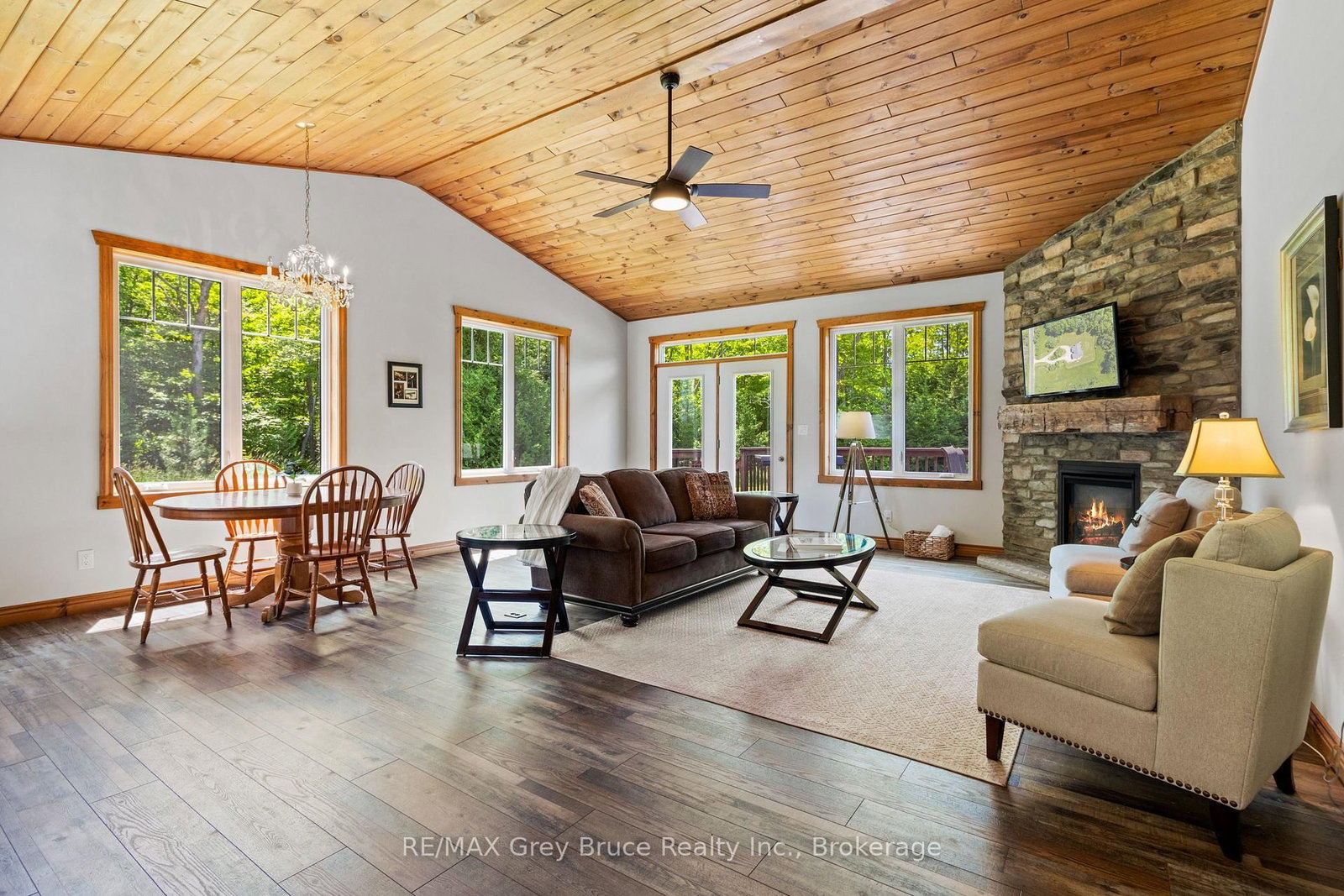 1379 West Road • Northern Bruce Peninsula, ON photo 13