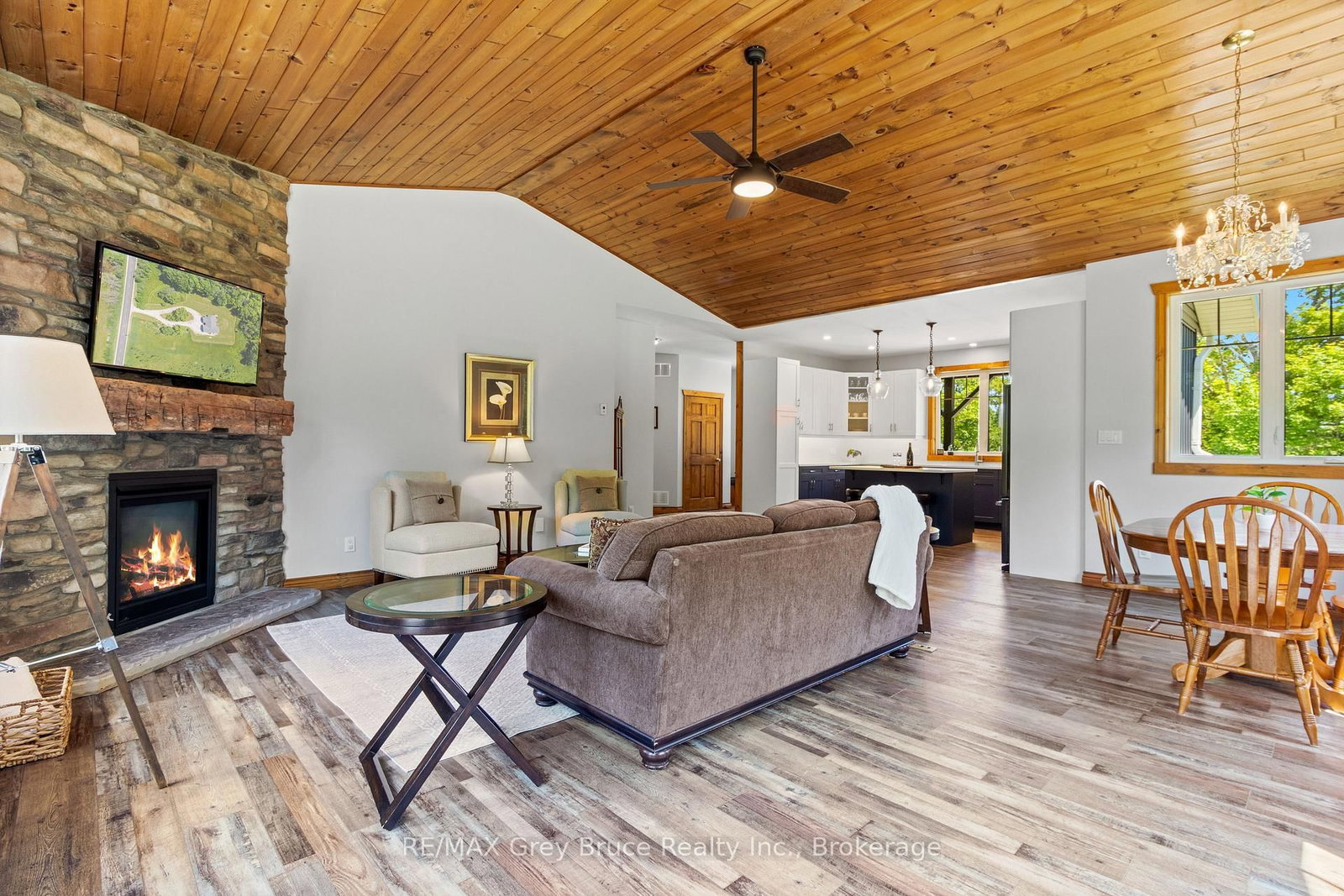 1379 West Road • Northern Bruce Peninsula, ON photo 15