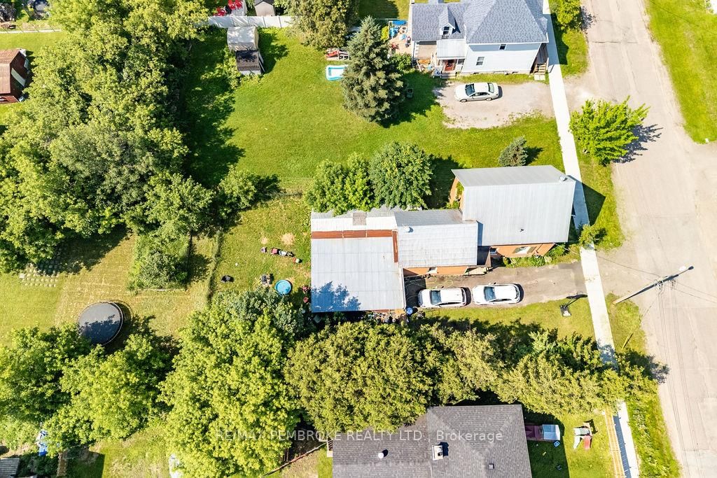 459 Somerset Street • Pembroke, ON photo 40