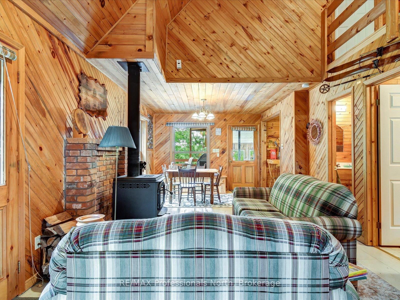 84 Lakeside Lane • South Algonquin, ON photo 9