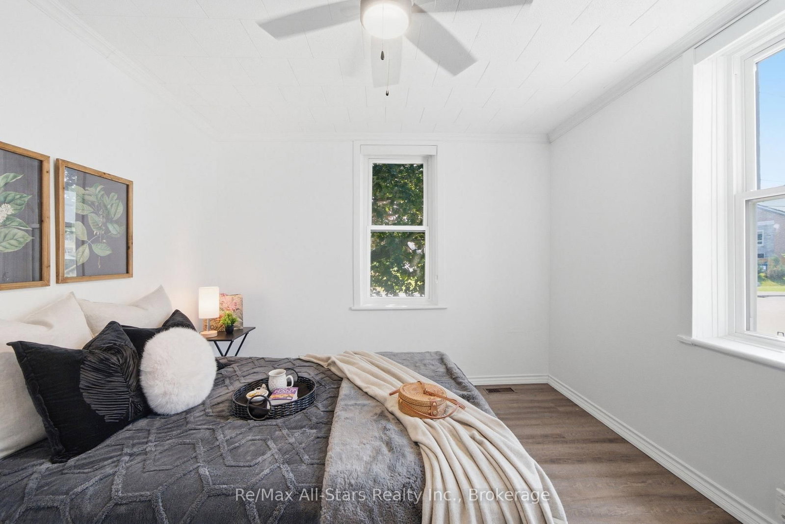 2 Bond Street • Kawartha Lakes, ON photo 17