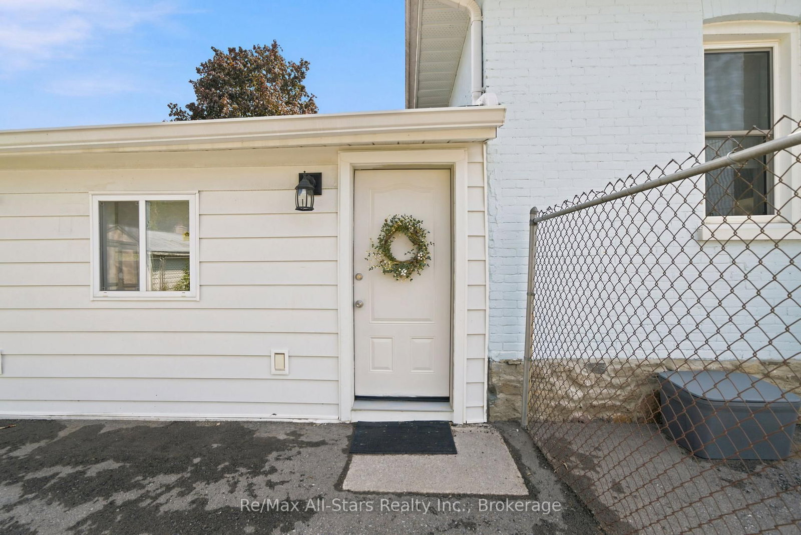 2 Bond Street • Kawartha Lakes, ON photo 33