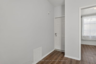 174 Arthur Street • Ottawa, ON photo 4