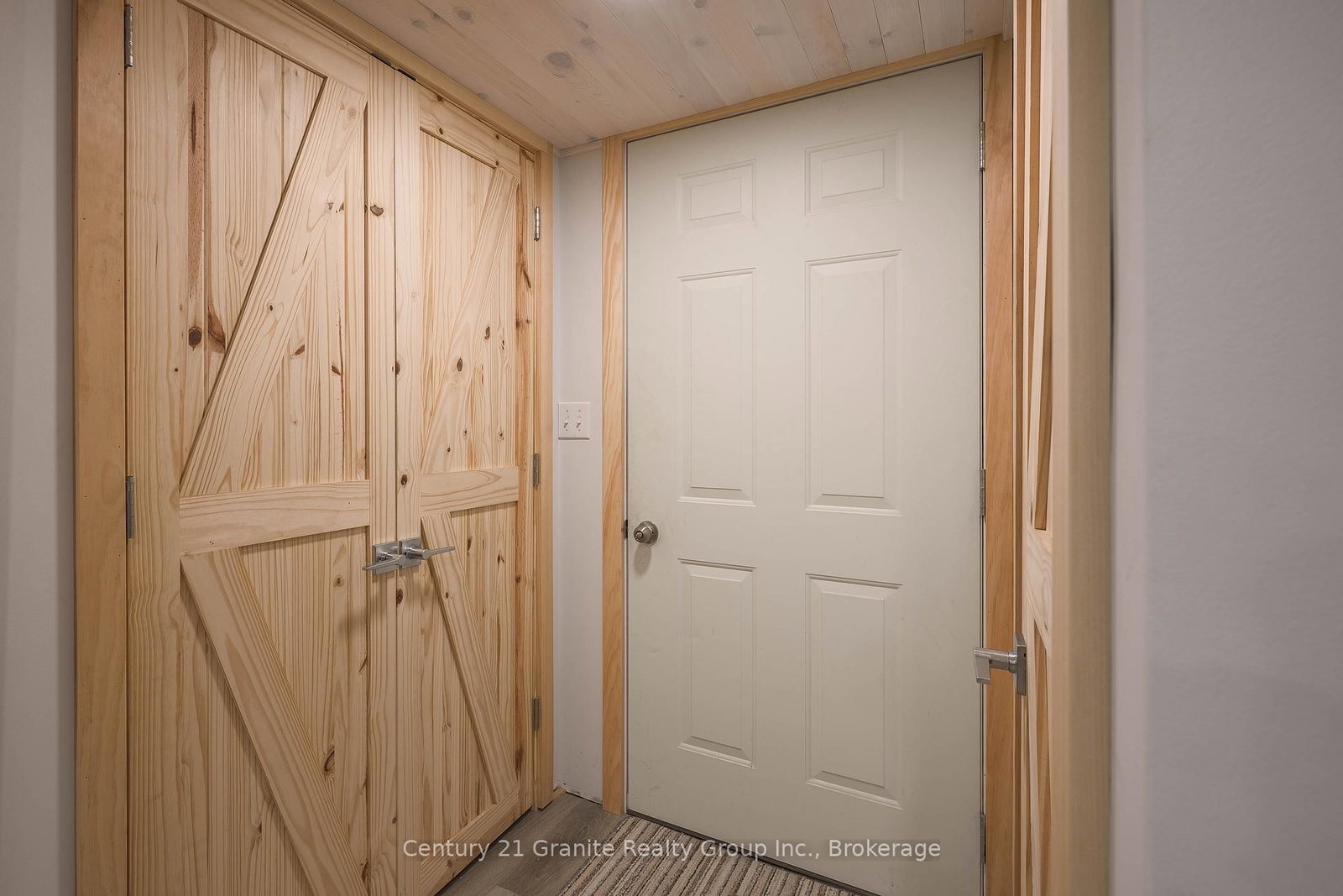 1283 Wonderland Road • Dysart et al, ON photo 39