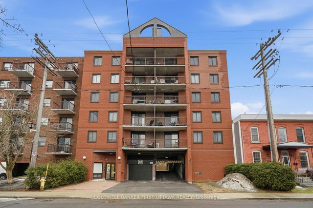 402 - 222 Guigues Avenue
