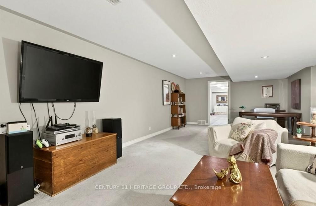 67 MacNeil Court • Haldimand, ON photo 33
