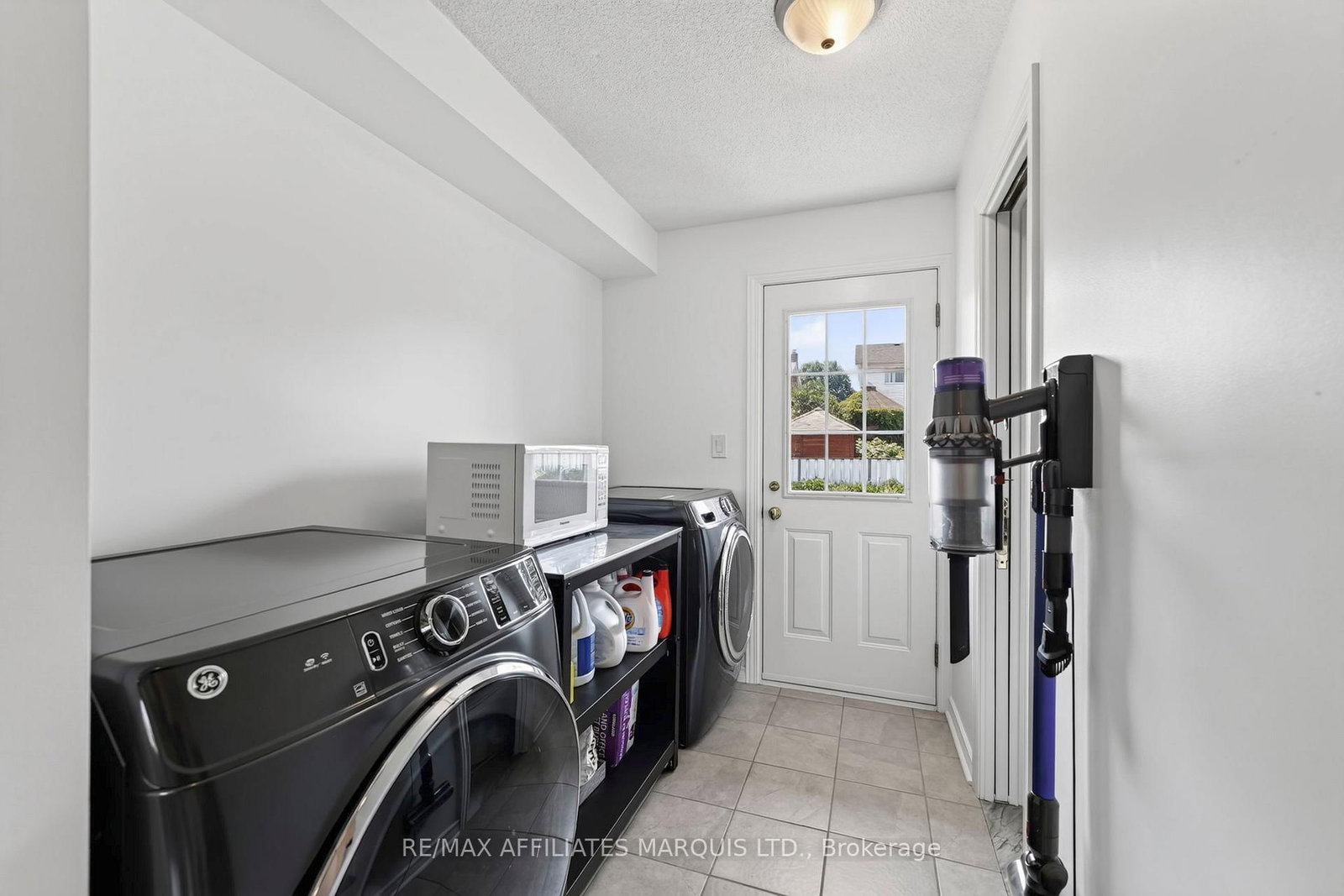 1920 Belvedere Crescent • Cornwall, ON photo 17