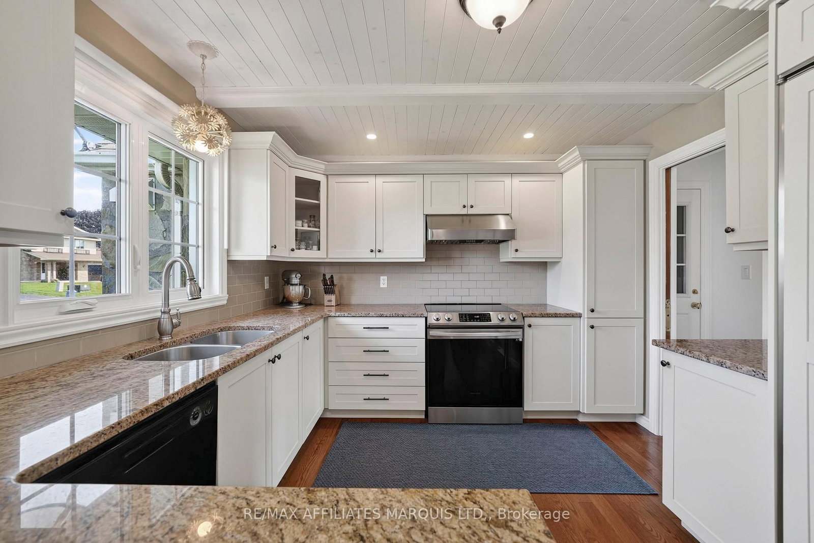 1920 Belvedere Crescent • Cornwall, ON photo 4