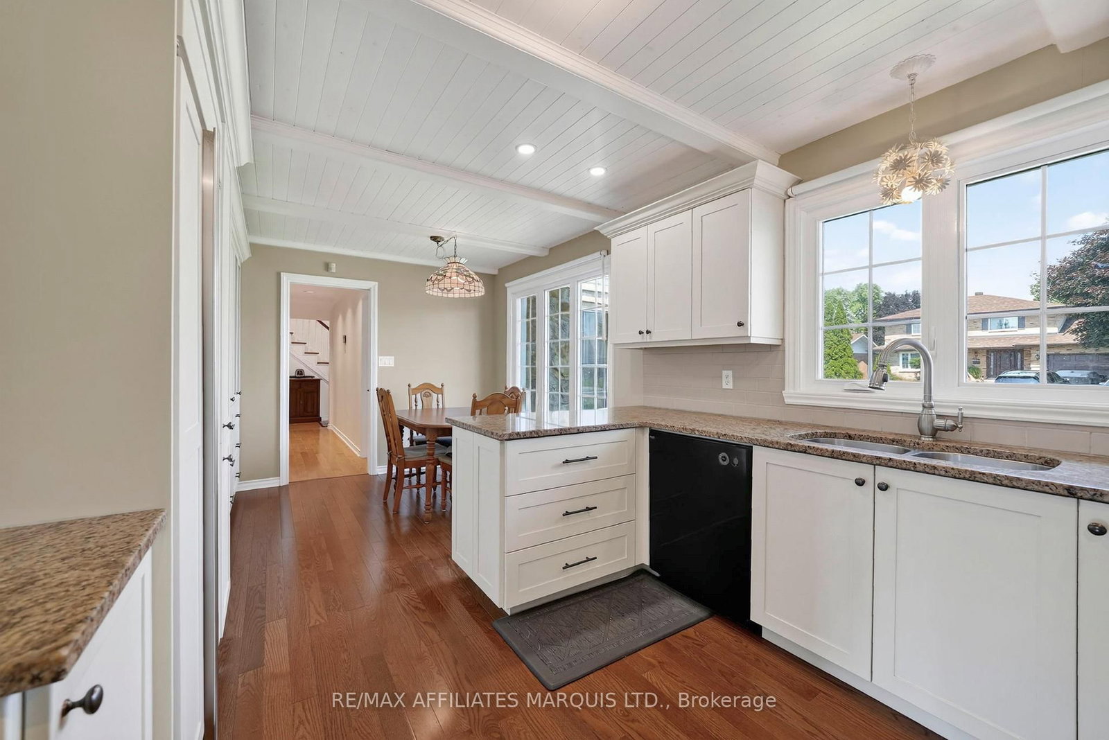 1920 Belvedere Crescent • Cornwall, ON photo 5