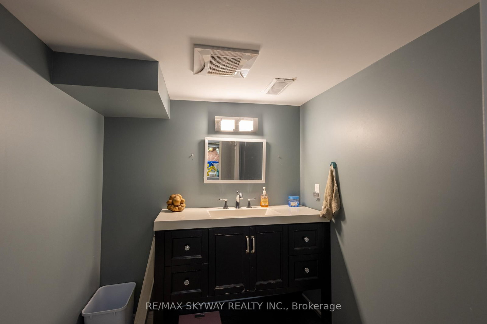 1160 Elm Avenue • Windsor, ON photo 21