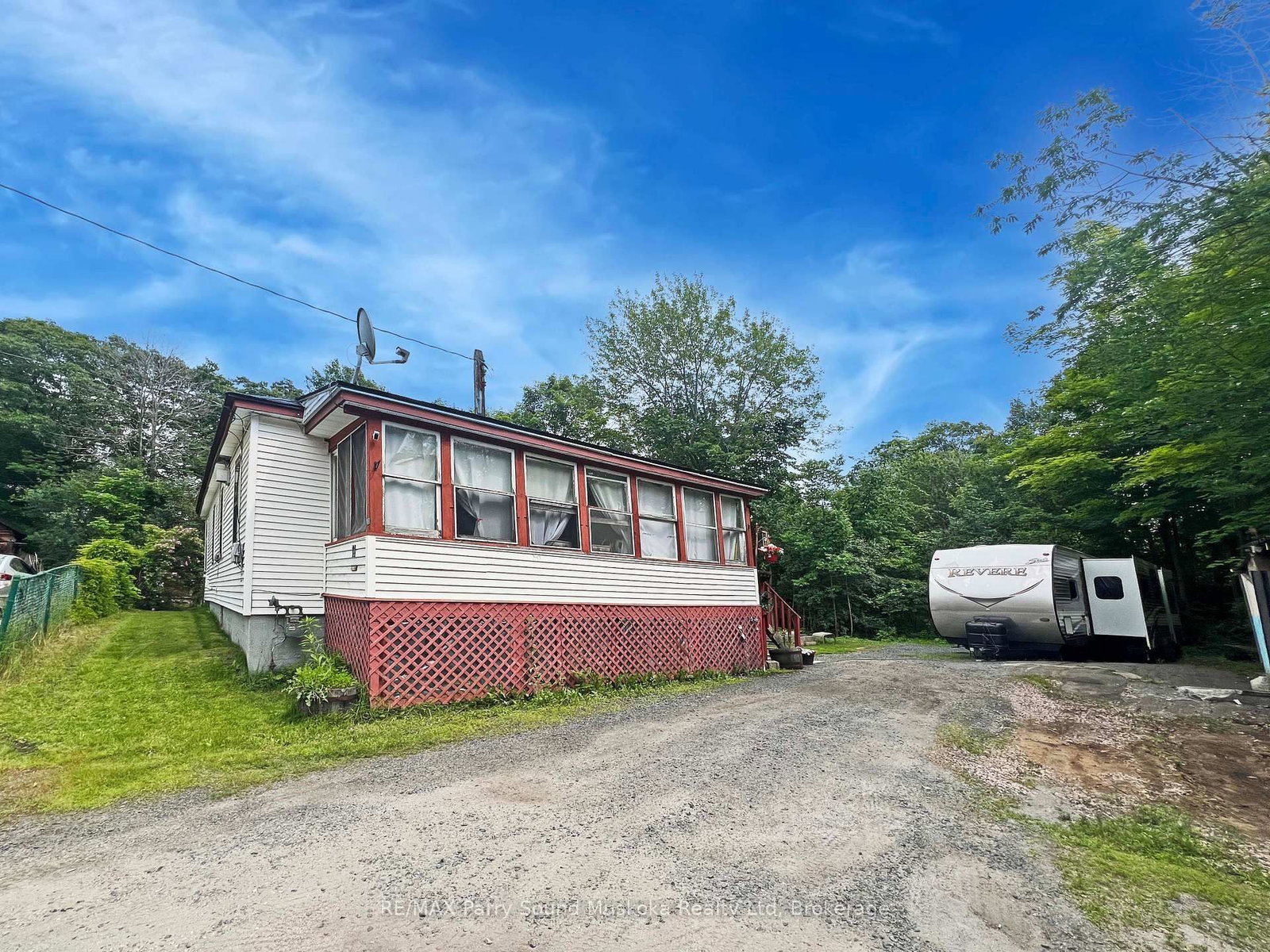 11 Adelaide Street • Parry Sound, ON photo 23
