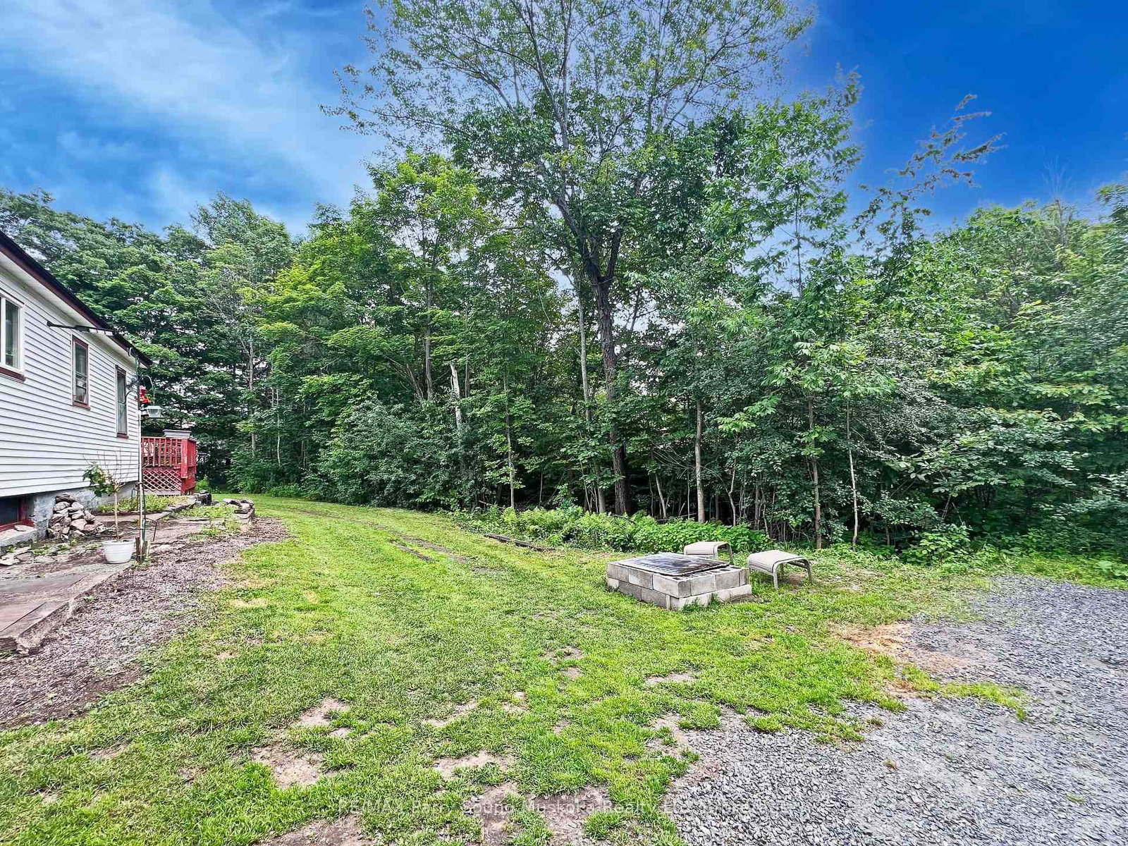 11 Adelaide Street • Parry Sound, ON photo 24