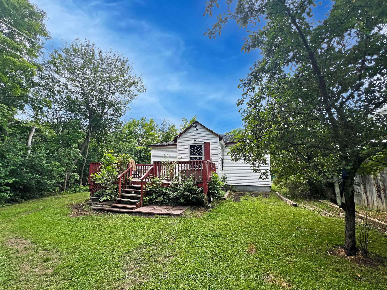 11 Adelaide Street • Parry Sound, ON photo 26