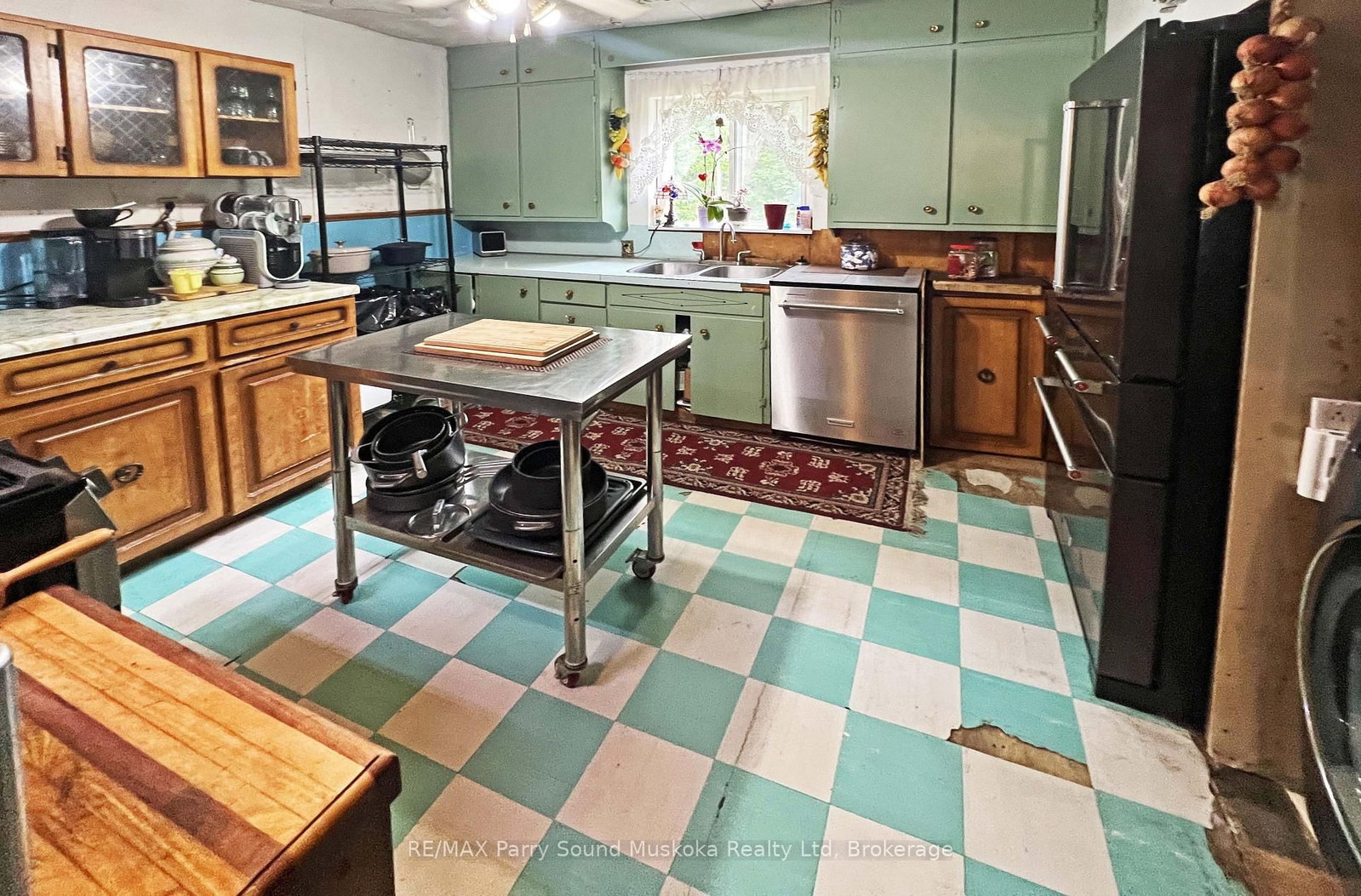 11 Adelaide Street • Parry Sound, ON photo 9