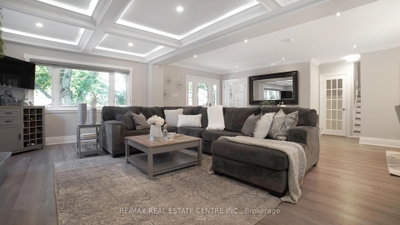 14 Buena Vista Drive • Mono, ON photo 2