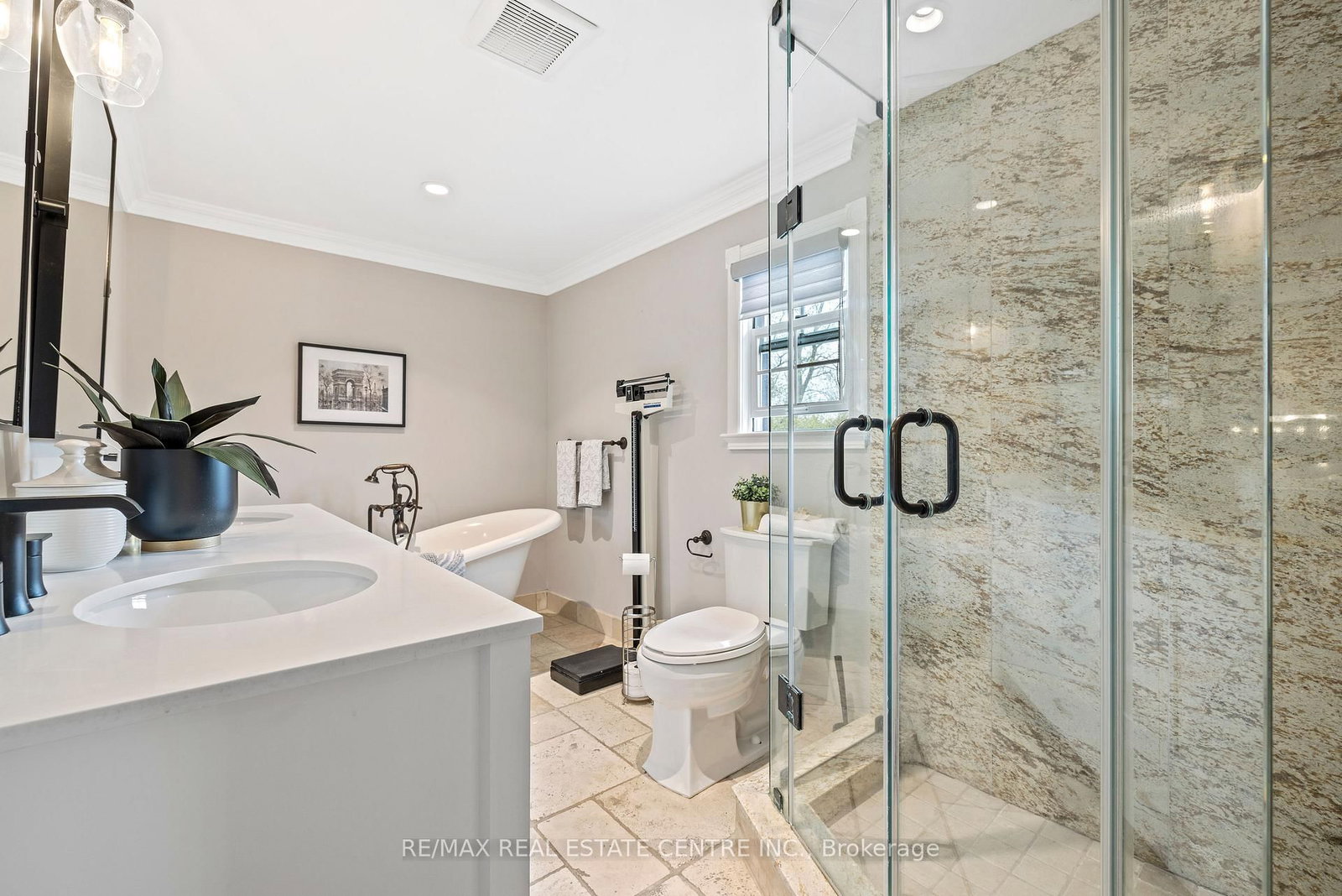 14 Buena Vista Drive • Mono, ON photo 23