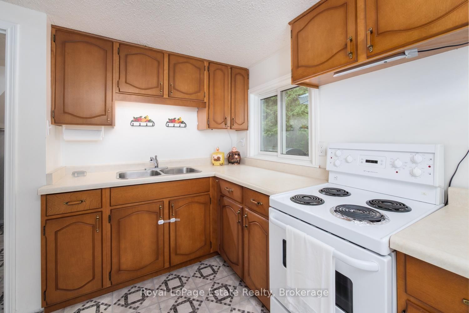 125 Third Avenue N • South Bruce Peninsula, ON photo 9
