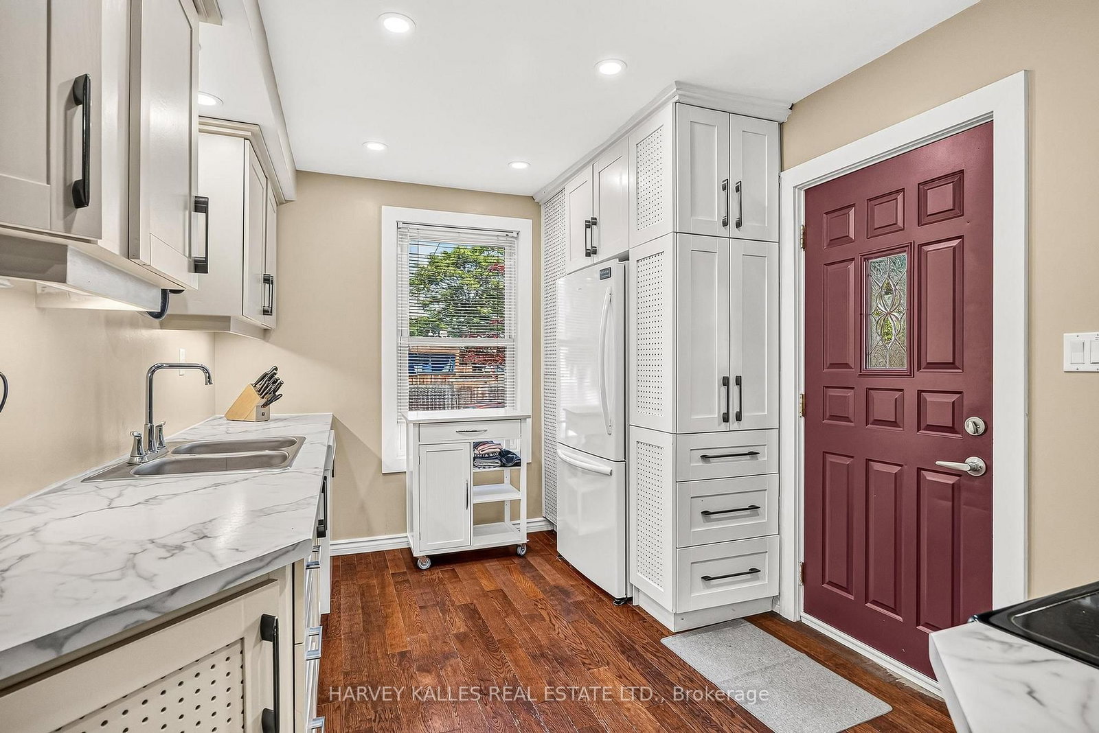 487 Dunsmure Road • Hamilton, ON photo 15