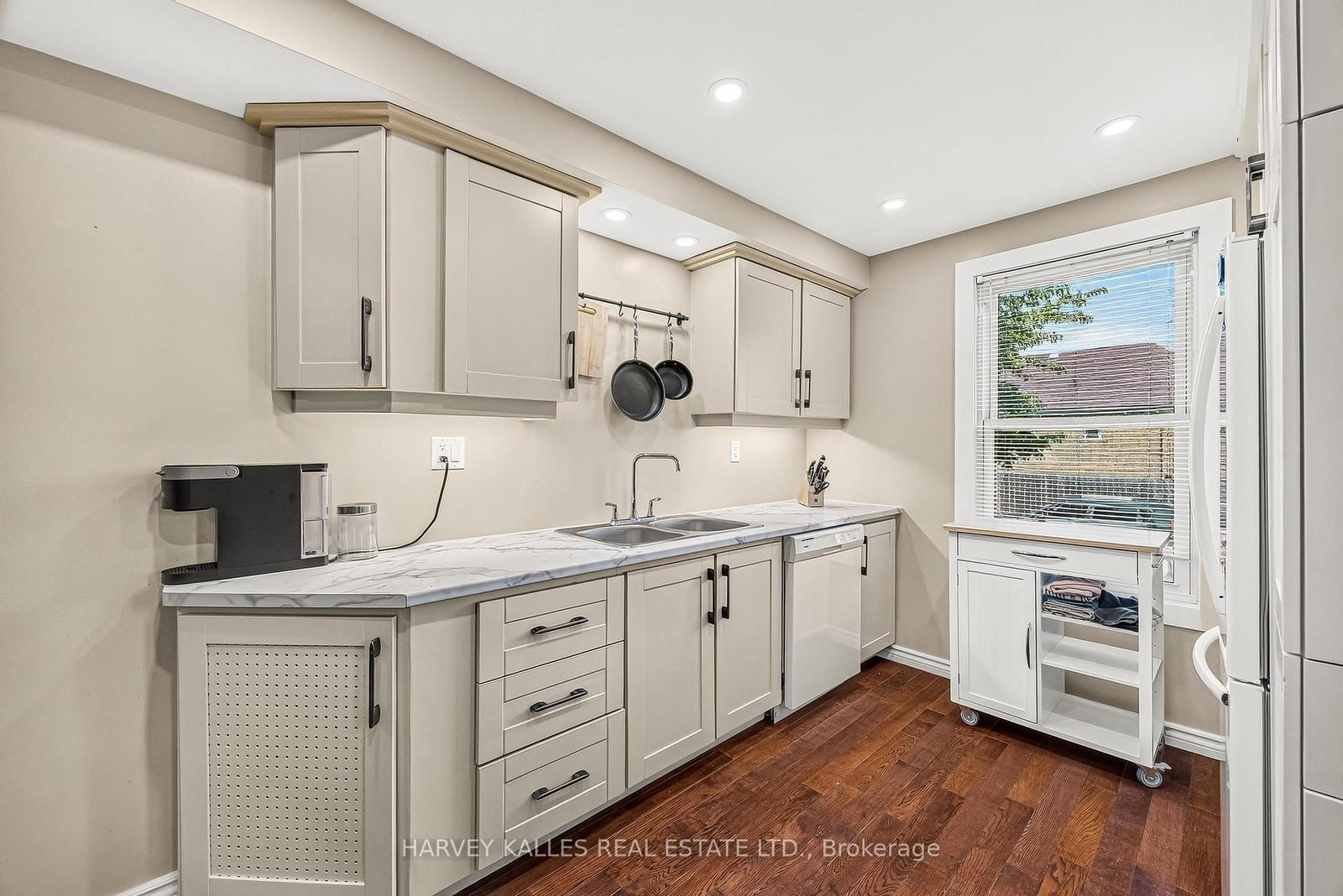 487 Dunsmure Road • Hamilton, ON photo 17