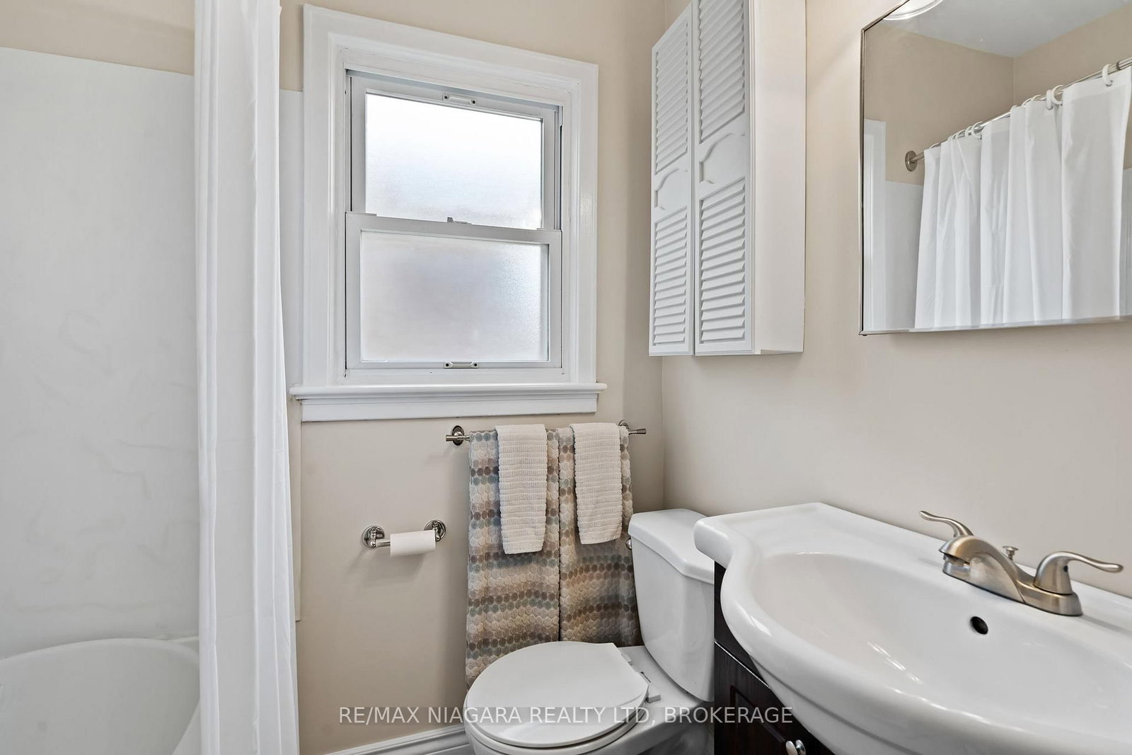 224 Clarke Street • Port Colborne, ON photo 15