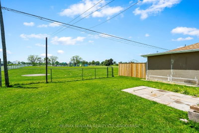 224 Clarke Street • Port Colborne, ON photo 3