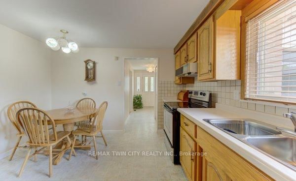 141 Hazelglen Drive • Kitchener, ON photo 15