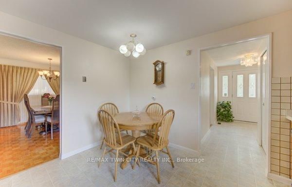 141 Hazelglen Drive • Kitchener, ON photo 18